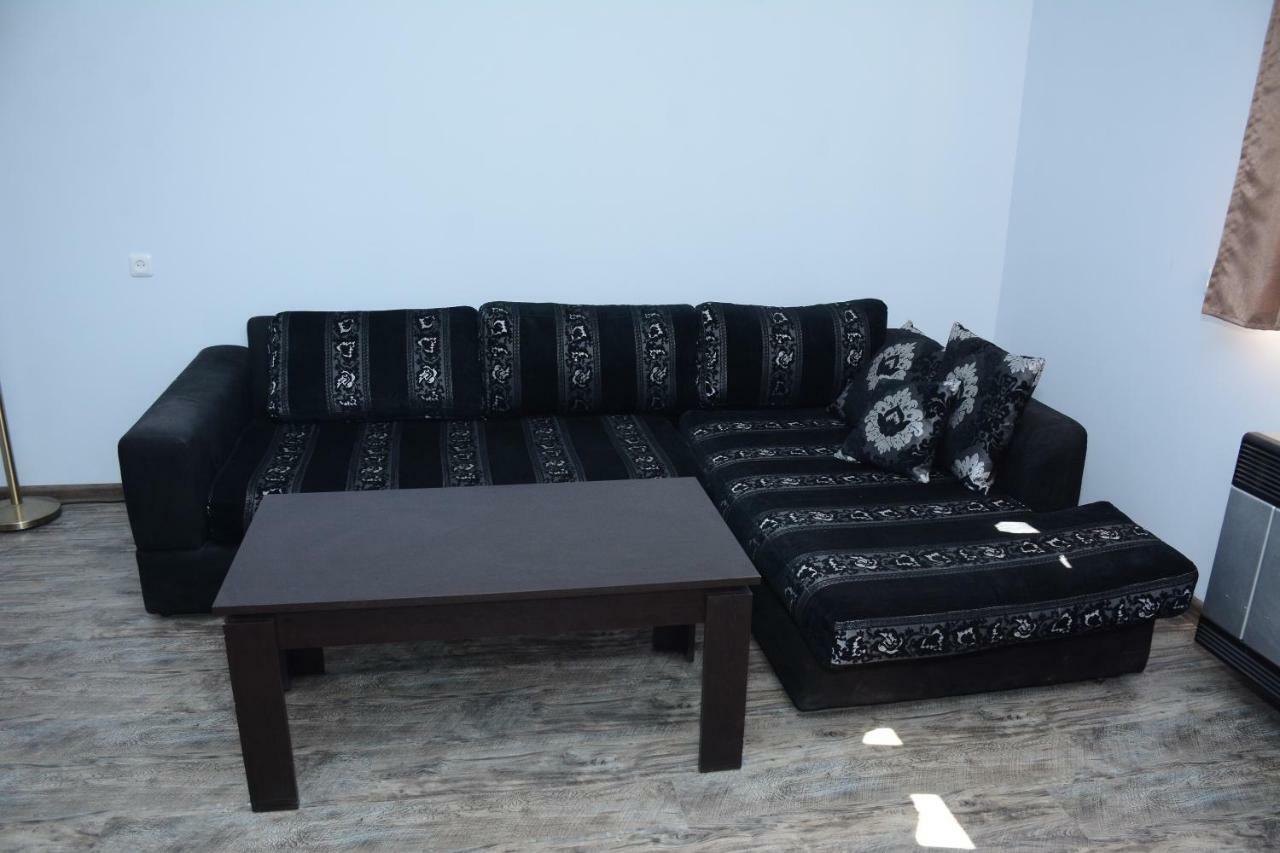 On Aygestan 11 Apartment Yerevan